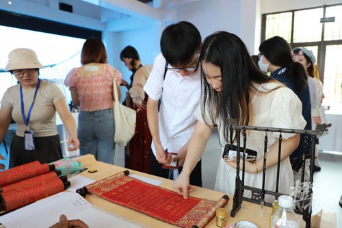 甜蜜爆表 杭州最美婚登處 七夕迎來近200對(duì)新人